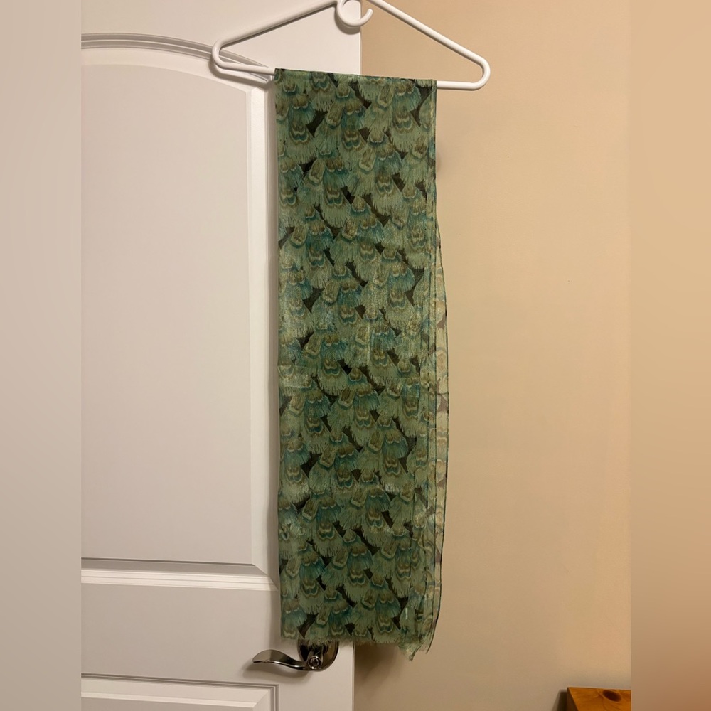 Green Patterned Scarf